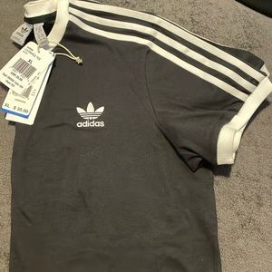 Adidas T-shirt, extra large NWT